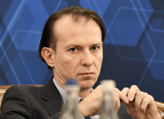 Susținătorii lui Florin Cîțu fac apel la responsabilitate și decență