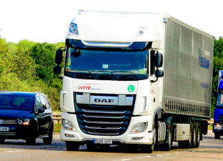 Opt tone de deșeuri provenite din electrocasnice de import, refuzate la intrarea în România