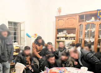 Percheziții la persoanele bănuite de trafic de minori