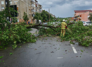 Precizări privind reparațiile care pot fi efectuate în regim de urgență la imobilele afectate de furtuna din 25 iulie