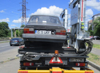 Vehicule ridicate de Poliția Locală, considerate abandonate