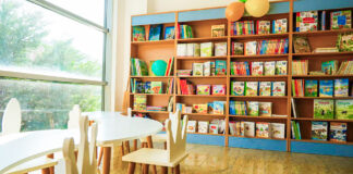 Nouă bibliotecă pentru copii la Oradea: filiala din „Orășelul copiilor” și-a deschis porțile
