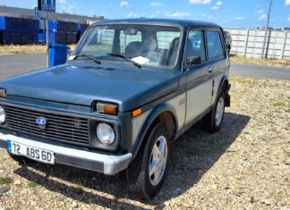 Mașini abandonate în Piața 100: în caz de neridicare, vor fi transportate pe str. Academiei