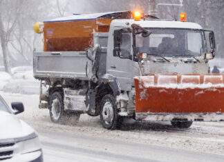 Transparență în deszăpezire: orădenii pot vedea live unde intervin utilajele RER Vest