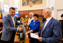 50 de ani împreună, recompensați la Oradea: 31 de cupluri au primit câte 1.000 de lei la Nunta de Aur